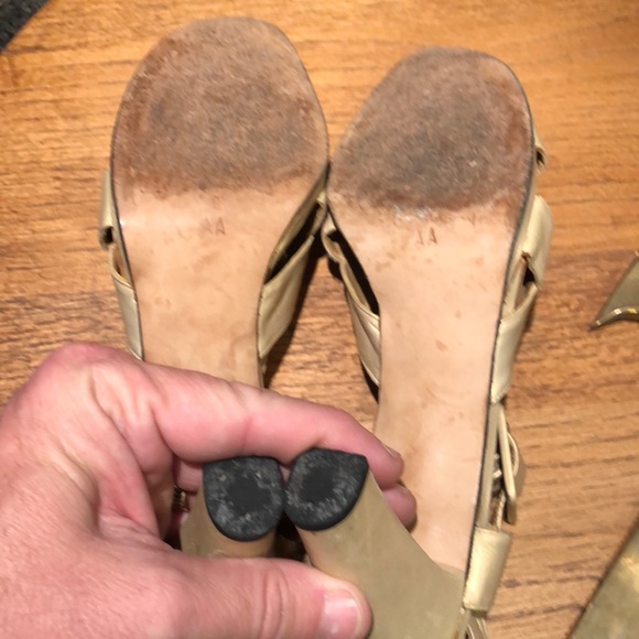 Vintage Annie Lago Gold Strap Sandals Size 9 AA - Picture 5 of 5